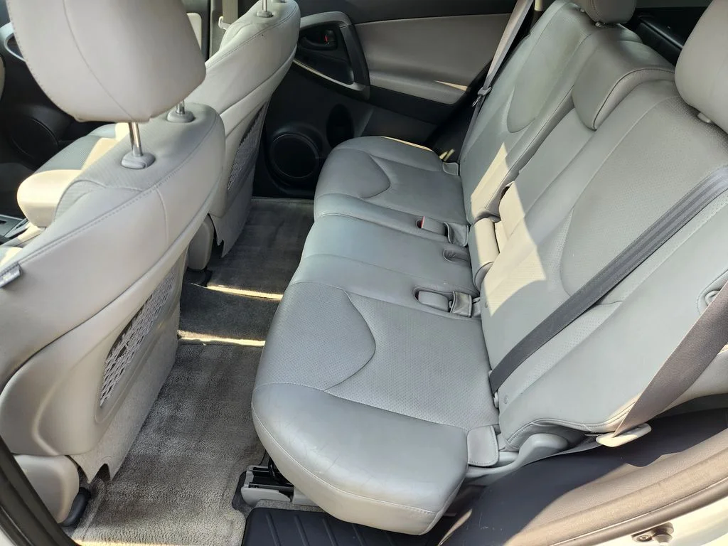 Used 2012 Blizzard Pearl Toyota Limited image 11