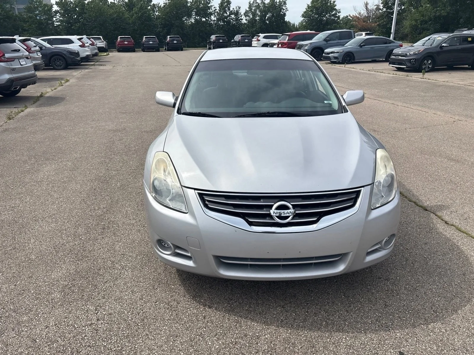 Used 2011 Brilliant Silver Metallic Nissan 2.5 S image 13