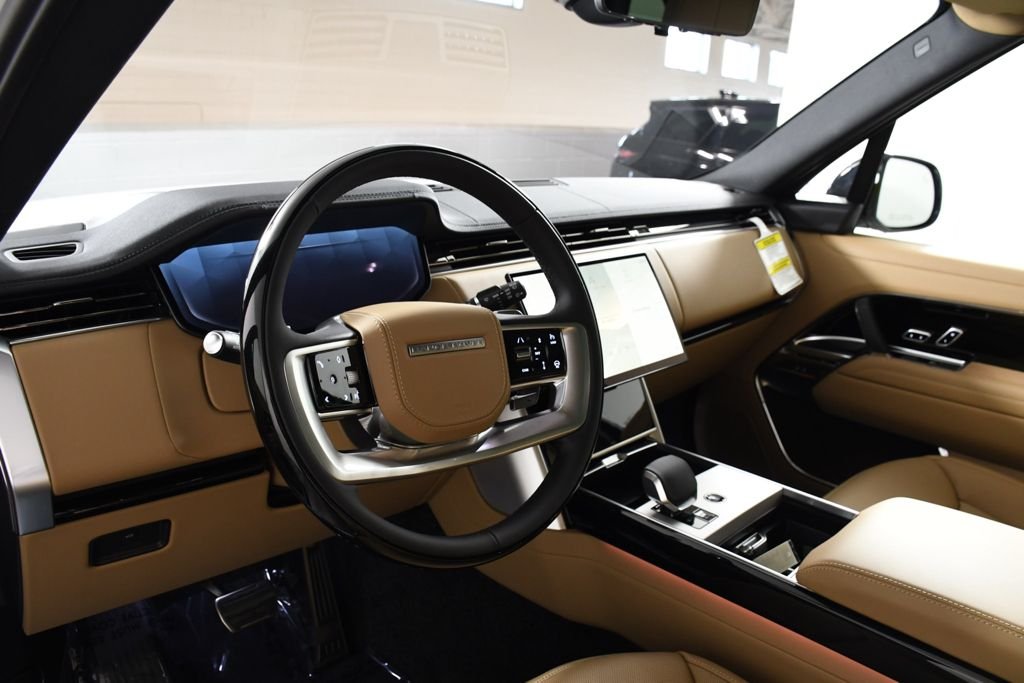 New 2026 Fuji White Land Rover SE image 12