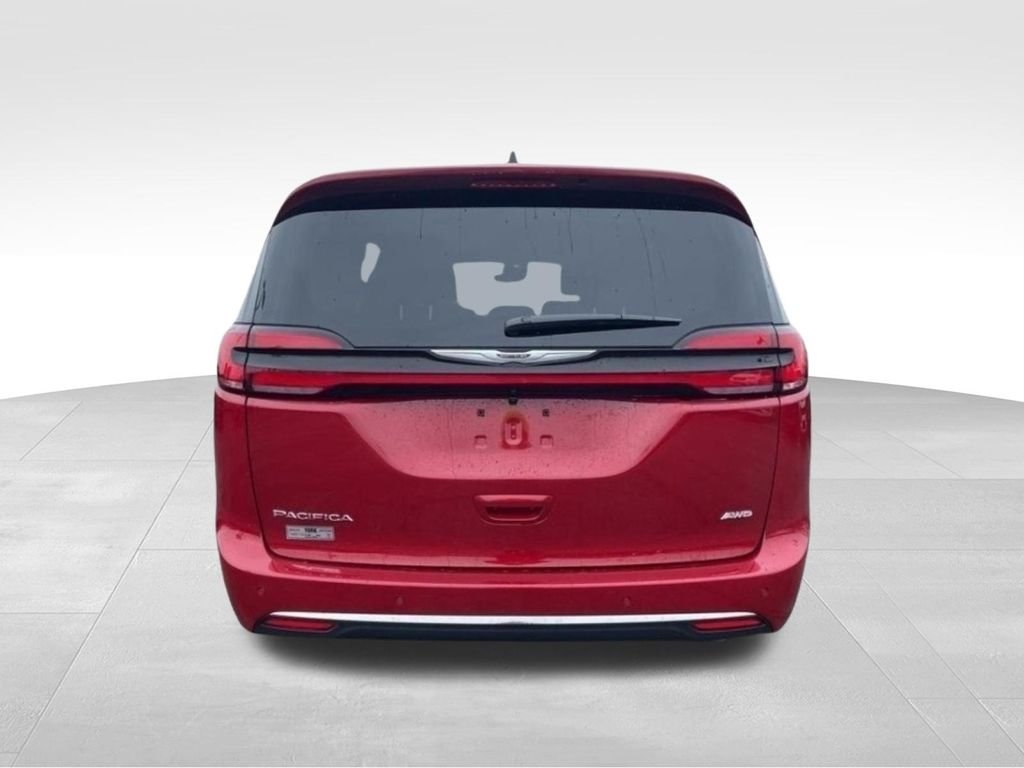 New 2026 Red Hot Pearl-Coat Exterior Paint Chrysler Select image 4