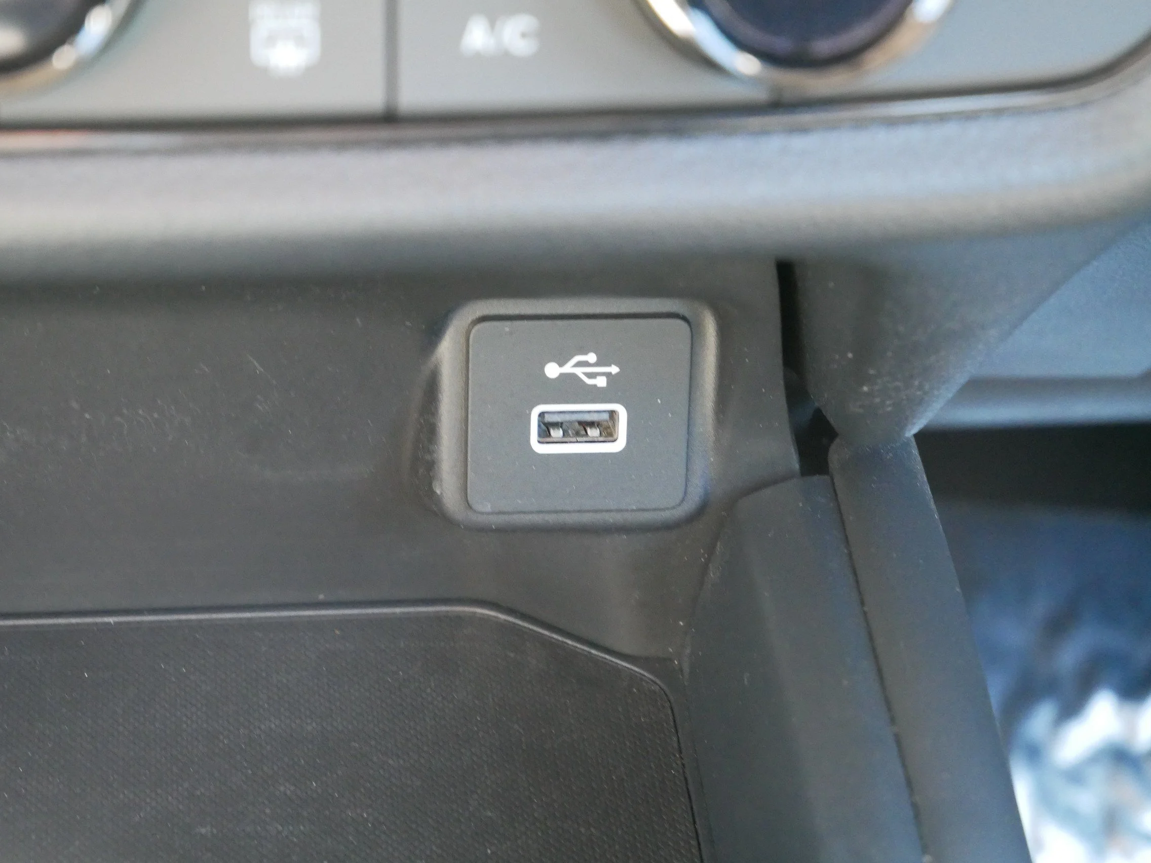 Certified Used 2024 Modern Steel Metallic Honda LX image 28