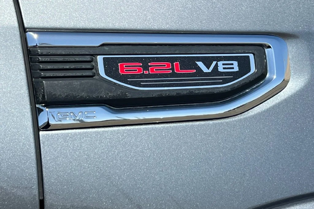 Used 2021 Gray GMC SLT image 30