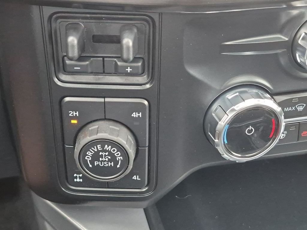 New 2026 Agate Black Metallic Ford F-250® Lariat® image 57