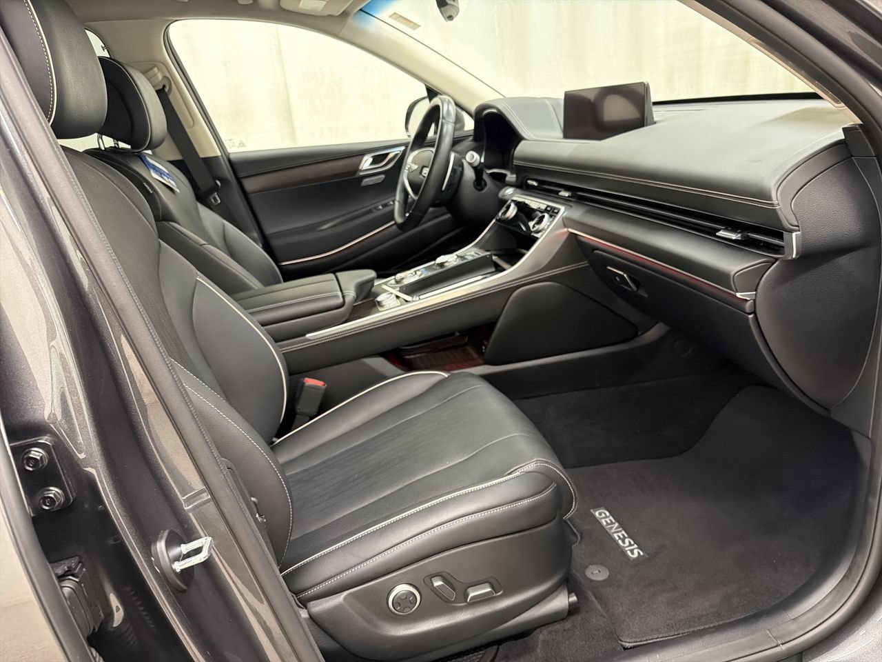 2023 GENESIS GV80 Standard - Photo 15