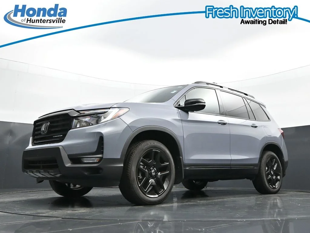Used 2025 Sonic Gray Pearl Honda AWD BLACK EDITION image 27