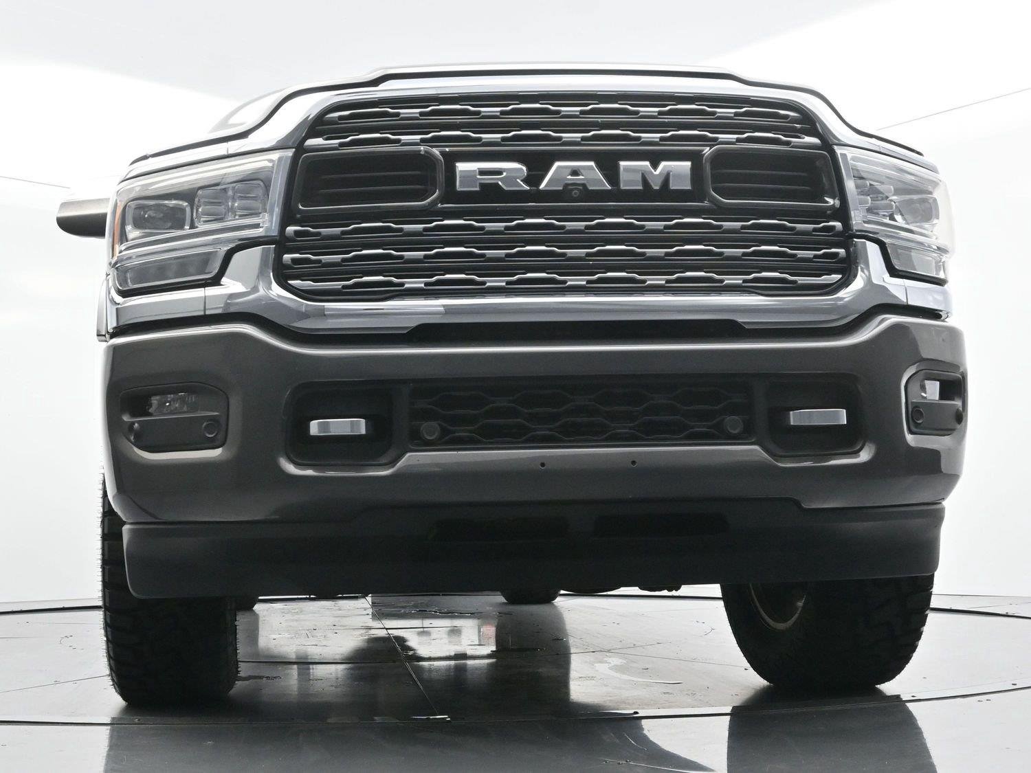 Used 2020 Granite Crystal Metallic Clearcoat Ram Limited image 47
