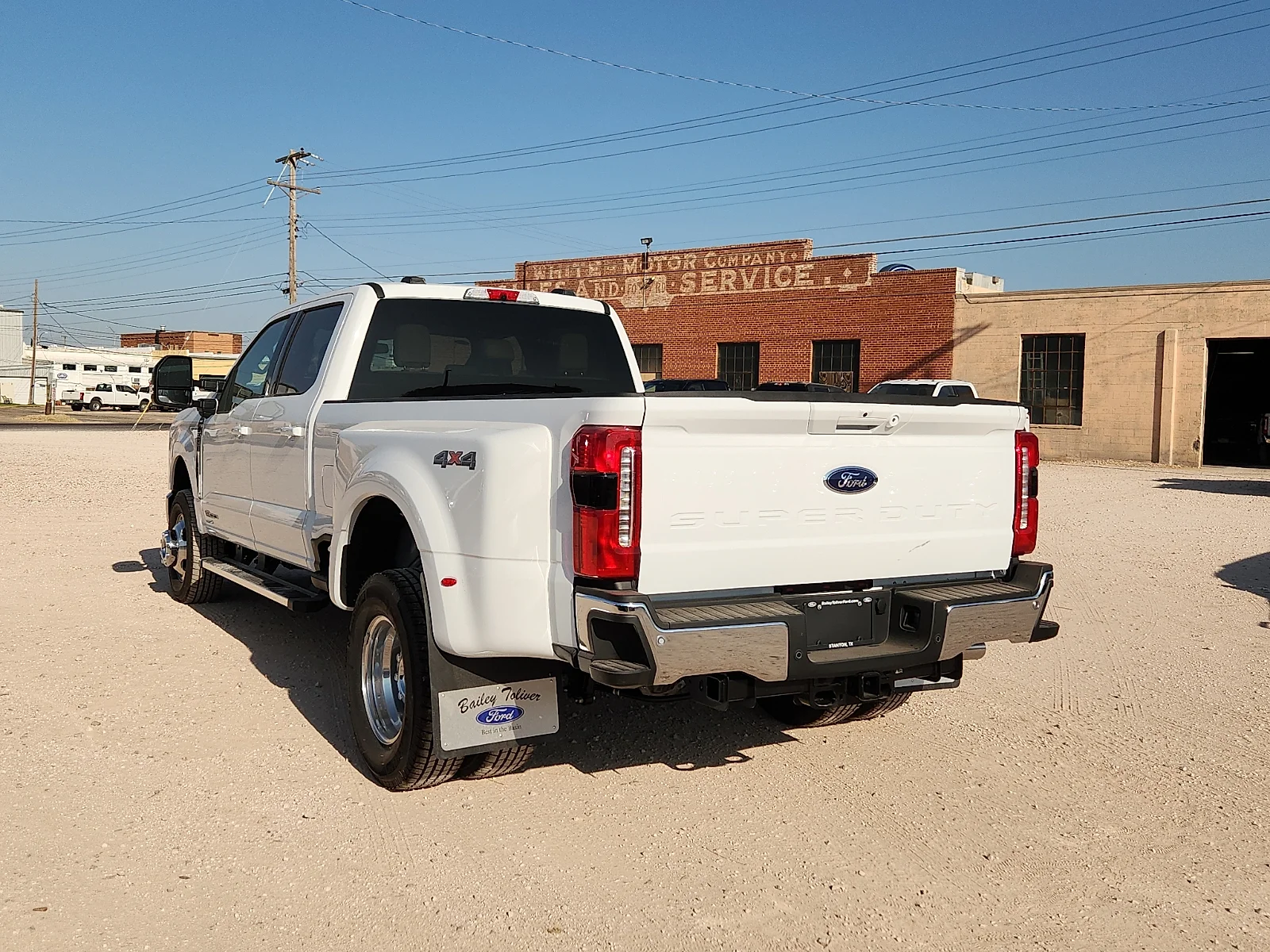 New 2026 Oxford White Ford Lariat image 5