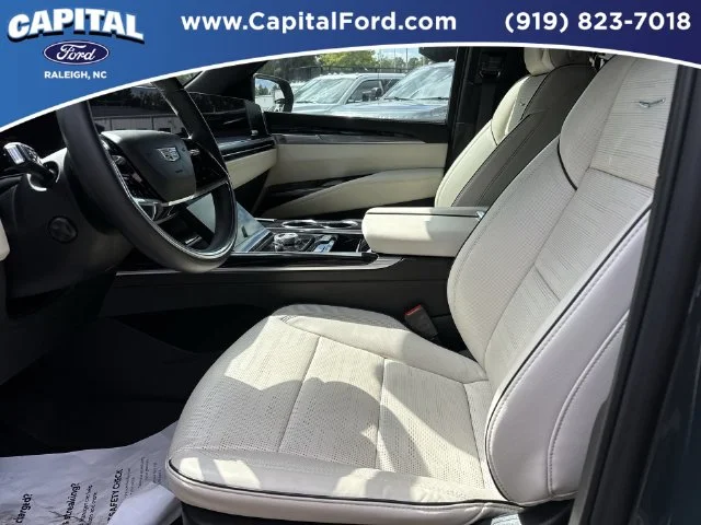 Used 2026 Green Cadillac Sport image 19