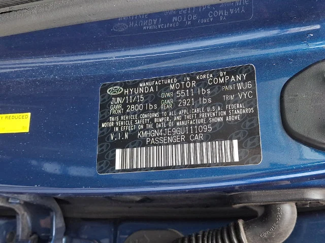 Used 2016 Blue Hyundai 3.8 image 30