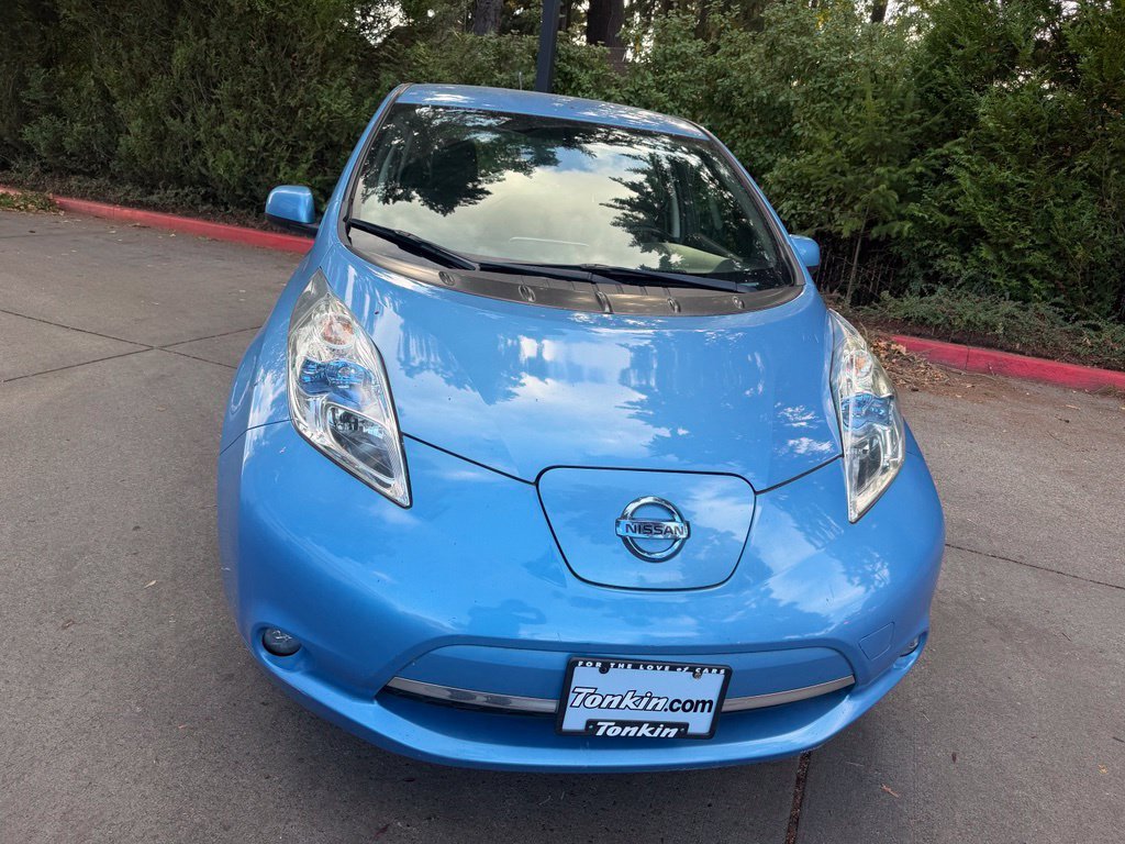 Used 2013 Blue Ocean Nissan SL image 9