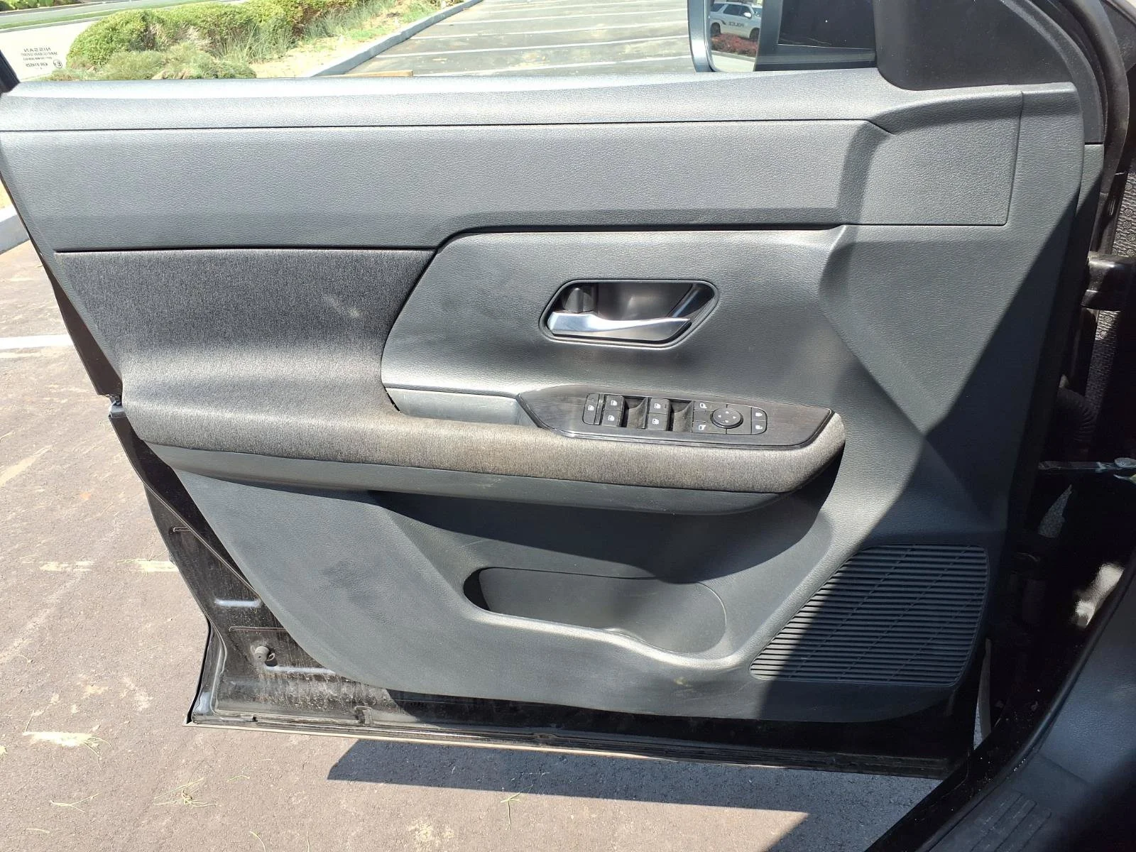 Used 2025 Super Black Nissan SV image 19