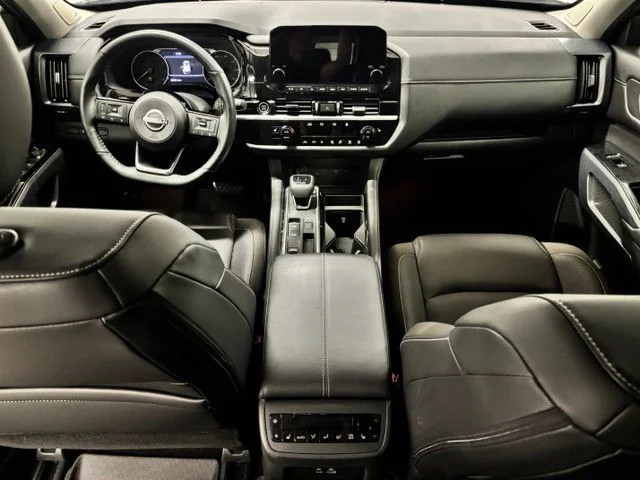 Used 2024 White Nissan SL image 12