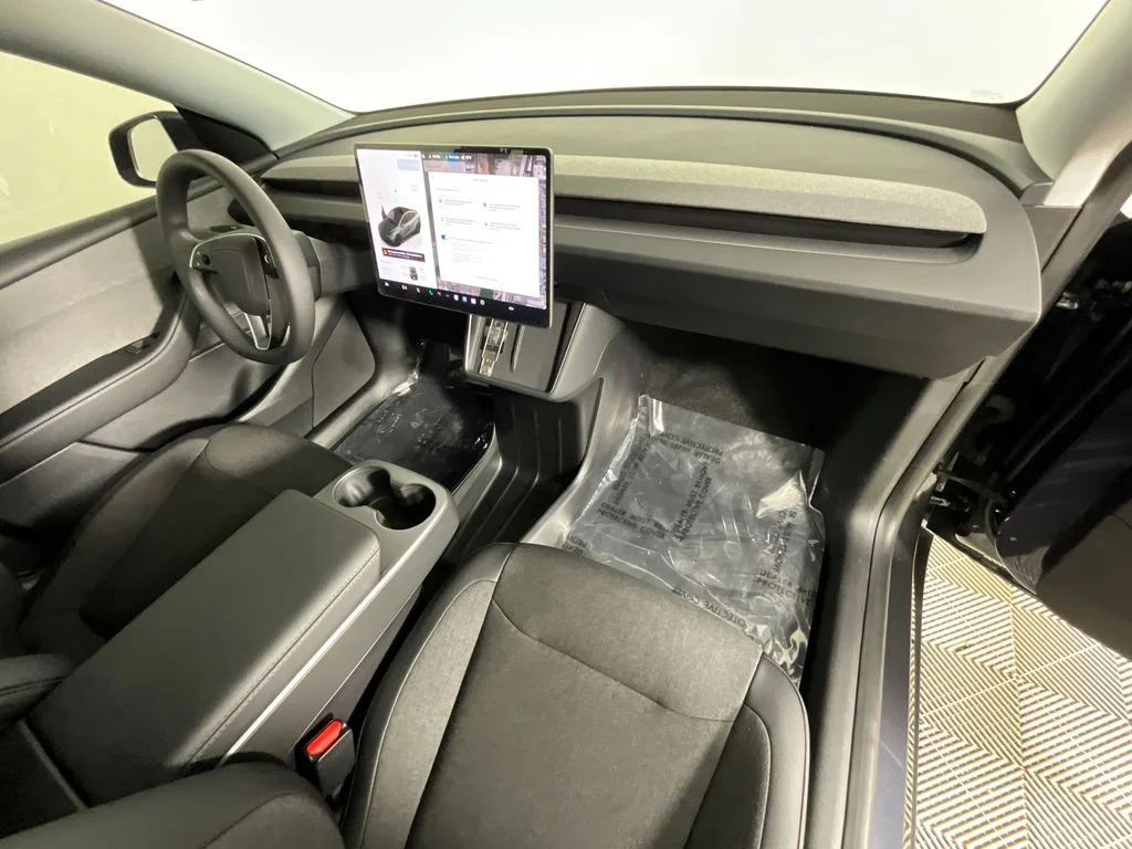Used 2026 Green Tesla Long Range image 18