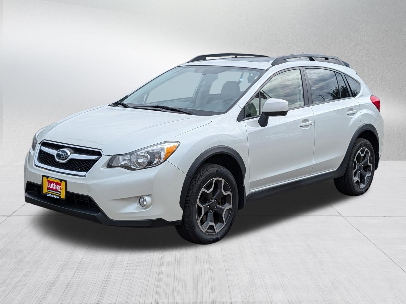 Used 2013 Satin White Pearl Subaru Limited image 3