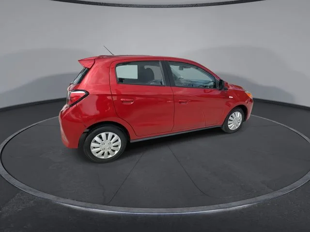 Used 2021 Red Mitsubishi  image 8