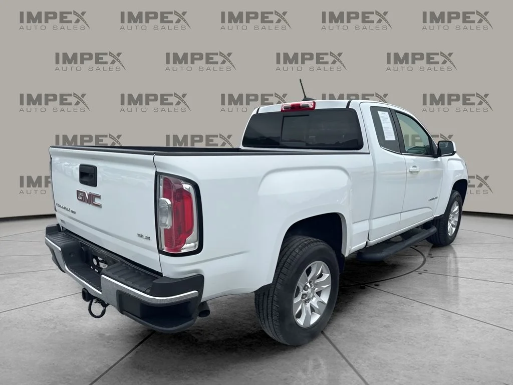 Used 2018 White GMC SLE1 image 5