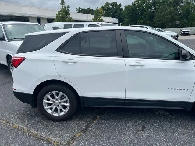 Used 2021 White Chevrolet LS image 3