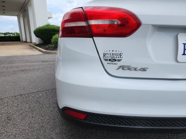 Used 2018 Oxford White Ford S image 8