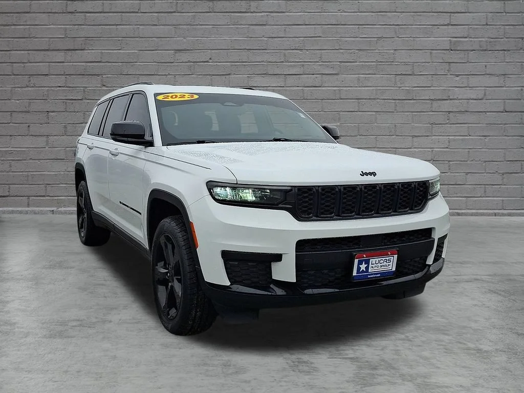 Used 2023 Bright White Clearcoat Jeep Altitude image 2