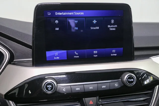 Used 2020 White Ford SE image 20