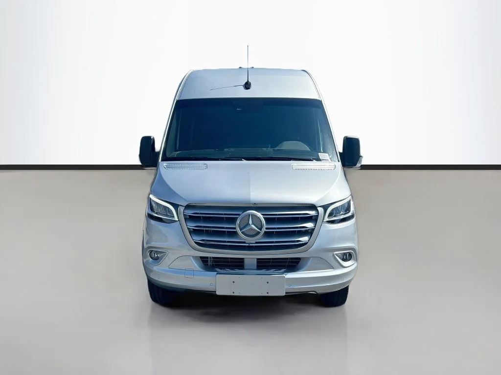 Used 2023 Silver Mercedes-Benz Cargo 170 WB image 7