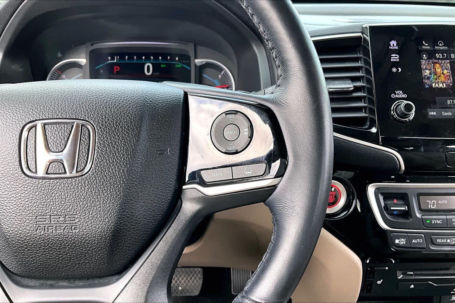 Used 2022 White Honda 2WD Touring 8 Passenger image 25