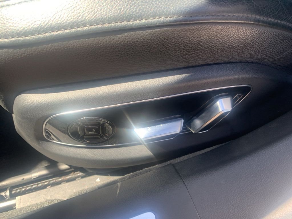 Used 2019 Black Audi L 55 image 12