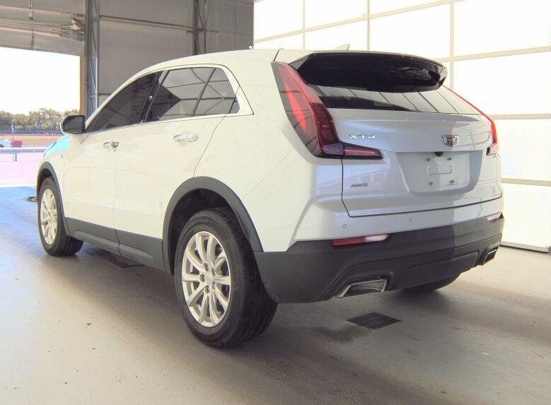 Used 2023 Crystal White Tricoat Cadillac AWD Luxury image 4