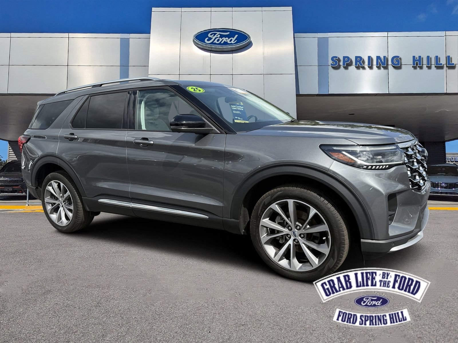 2025 Ford Explorer Platinum 4WD (PL535)'s photo