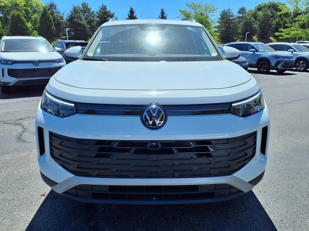 New 2026 Pure White Volkswagen 2.0T SE image 7