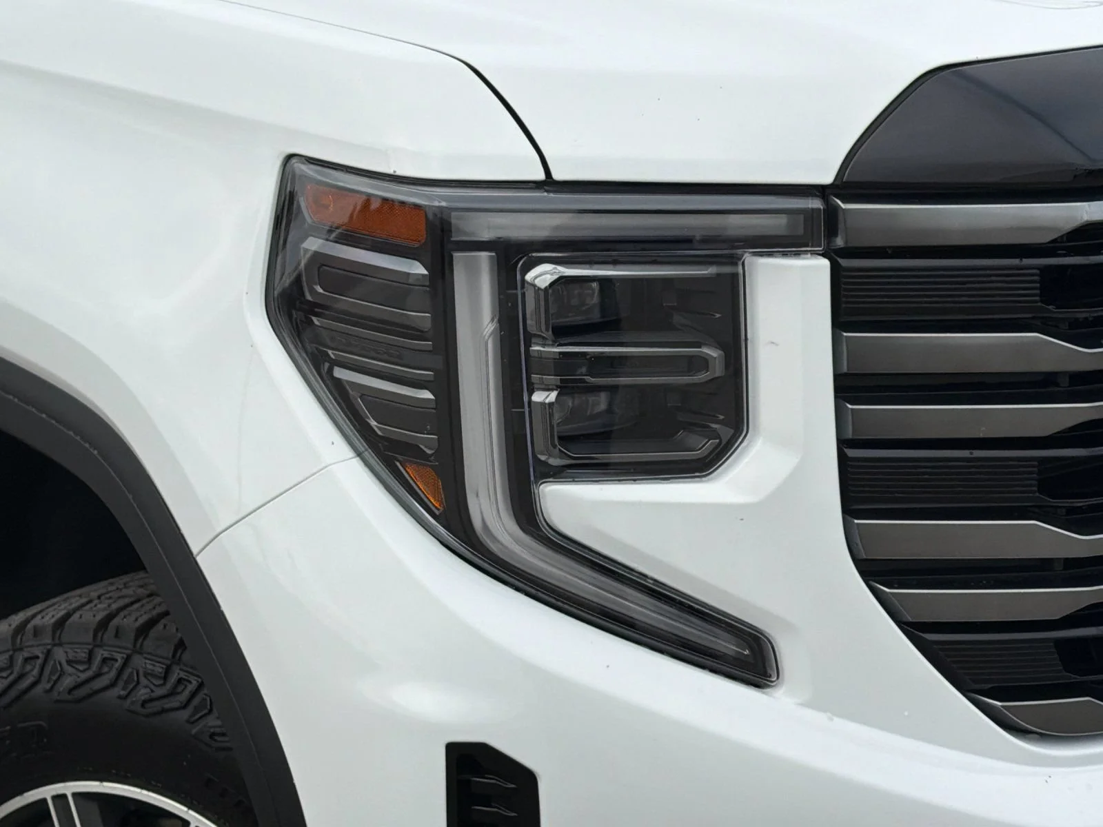 2025 GMC Sierra 1500 AT4 - Photo 34