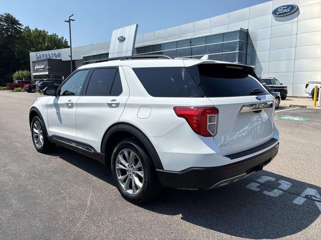 Used 2023 White Ford XLT image 5