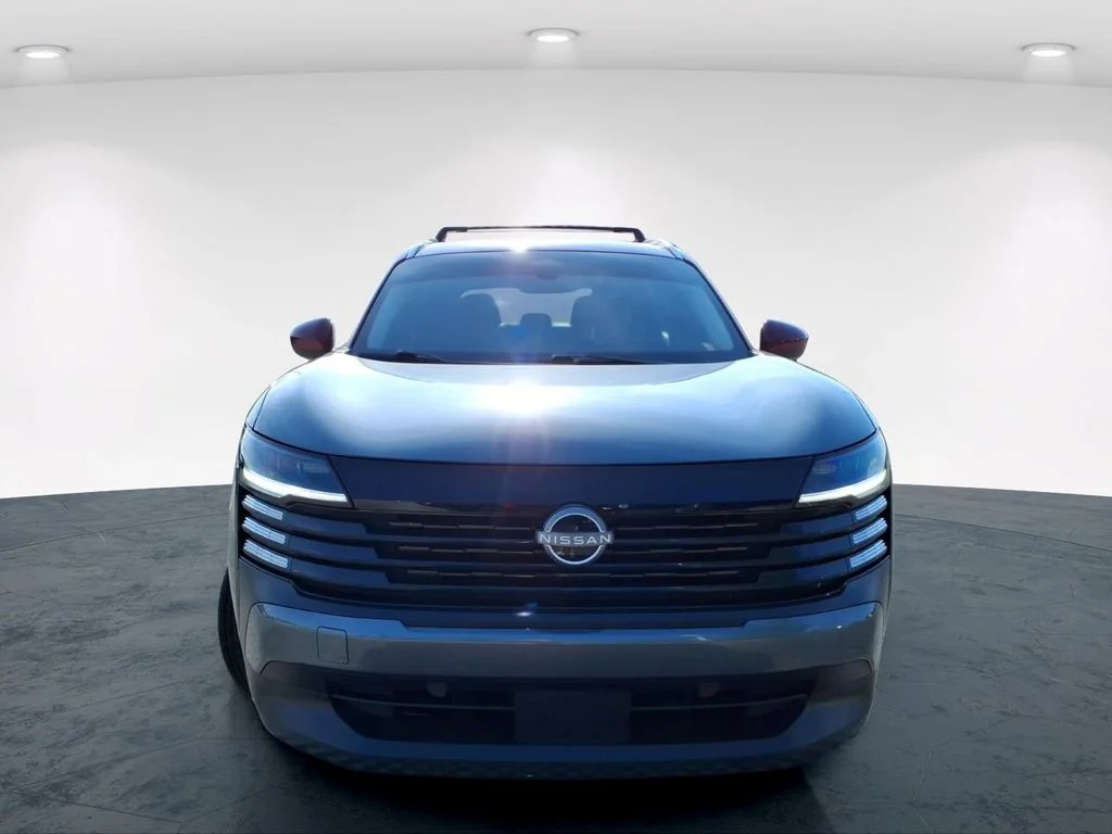 Used 2026 Gray Nissan SV image 4