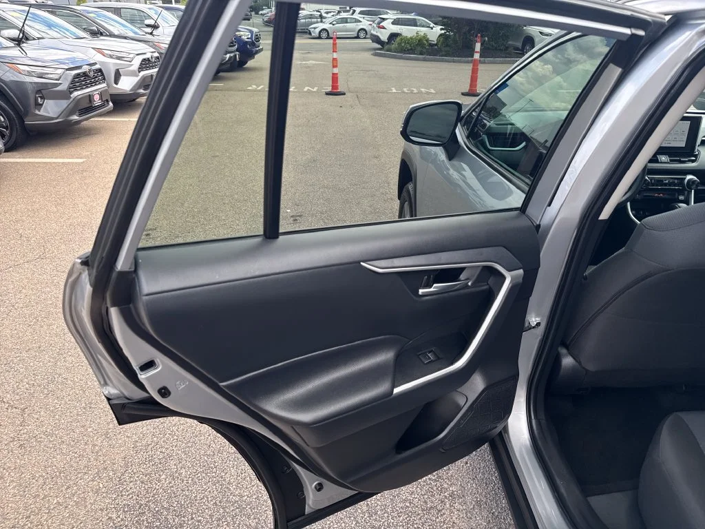 Used 2025 Silver Toyota XLE image 37