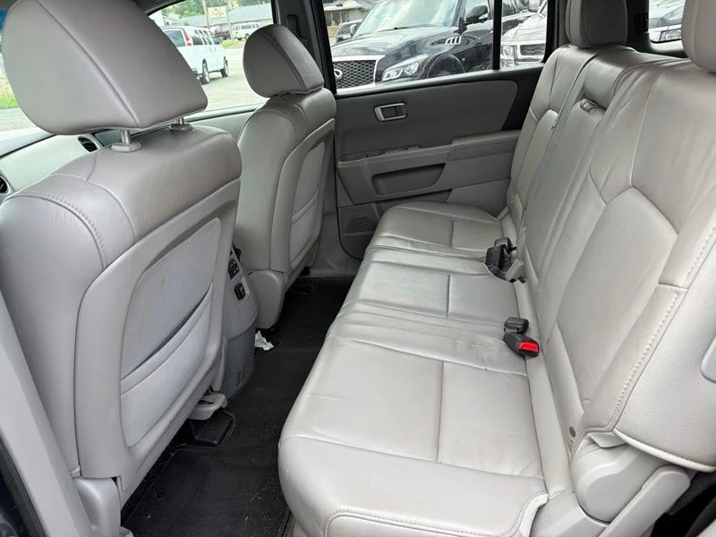 Used 2013 Gray Honda EX-L image 13