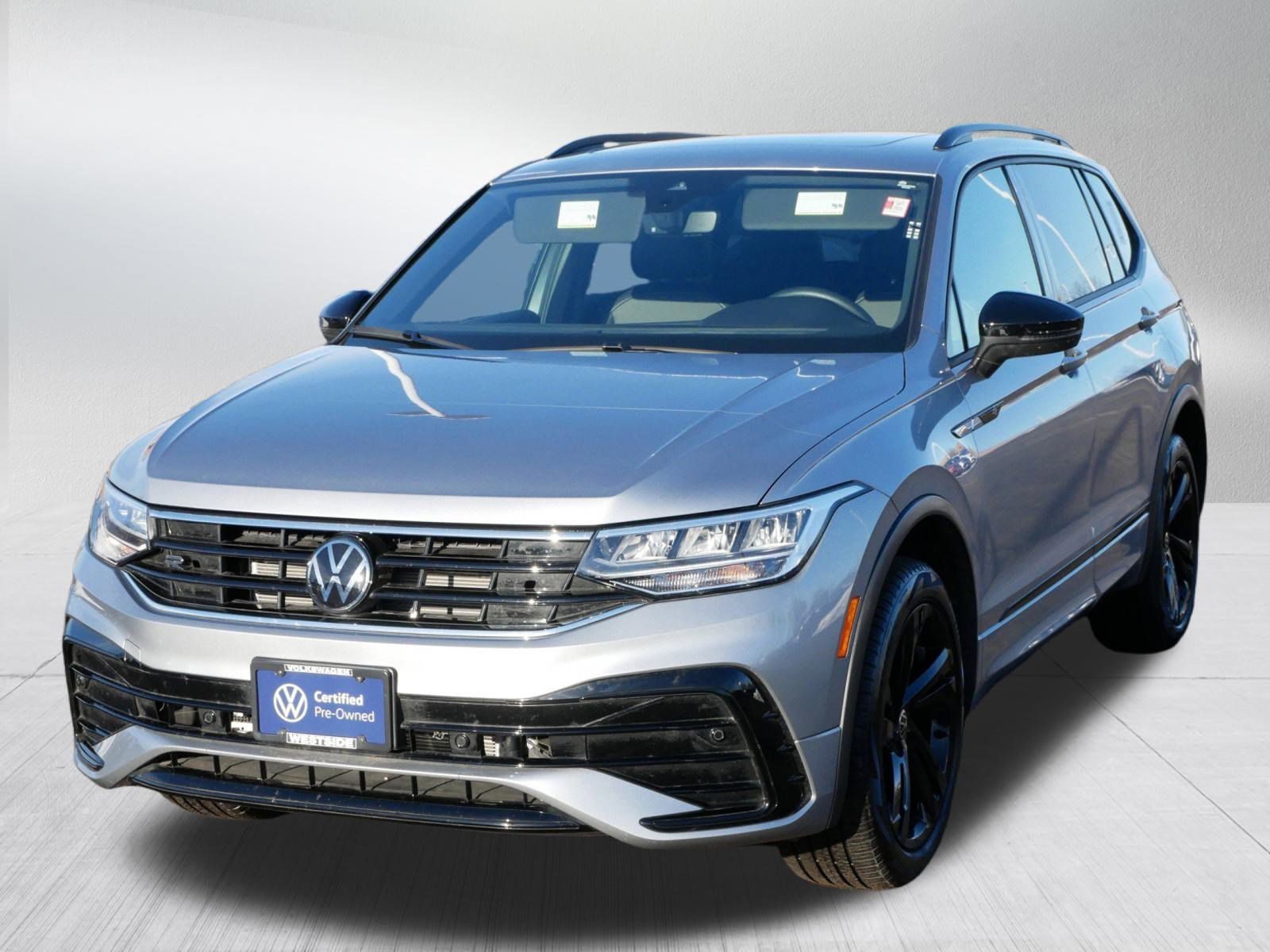 Certified 2024 Volkswagen Tiguan SE R-LINE BLACK with VIN 3VV8B7AX0RM218307 for sale in Saint Louis Park, Minnesota