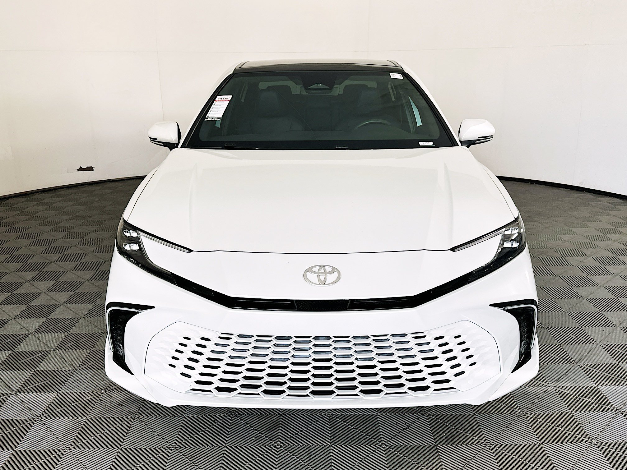 Used 2025 Pearl Toyota XSE image 8