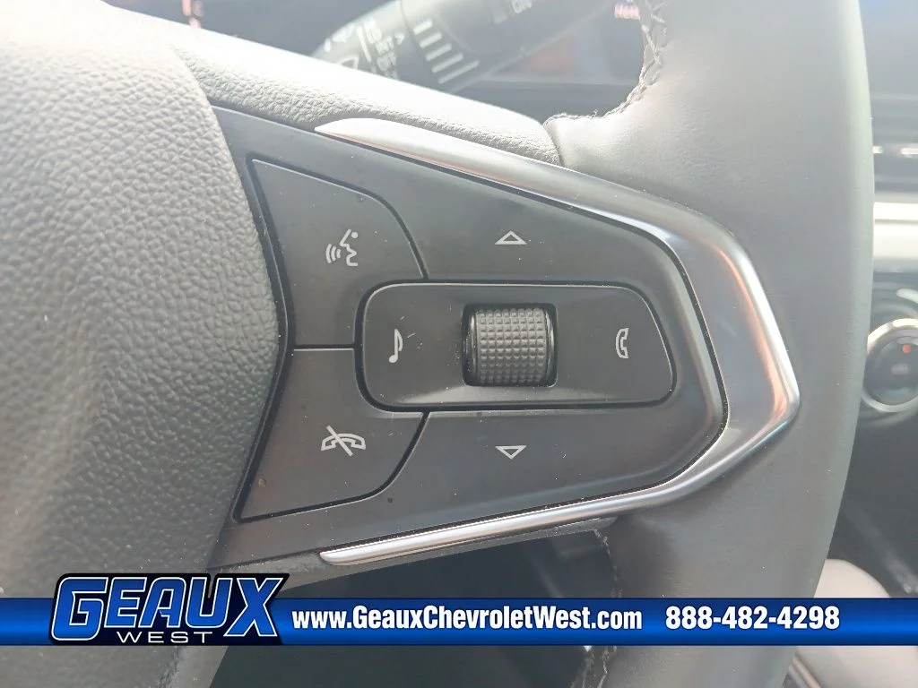 Used 2025 Gray Chevrolet LT image 17