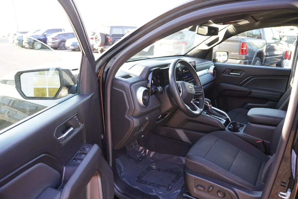 Used 2023 Black Chevrolet LT image 14