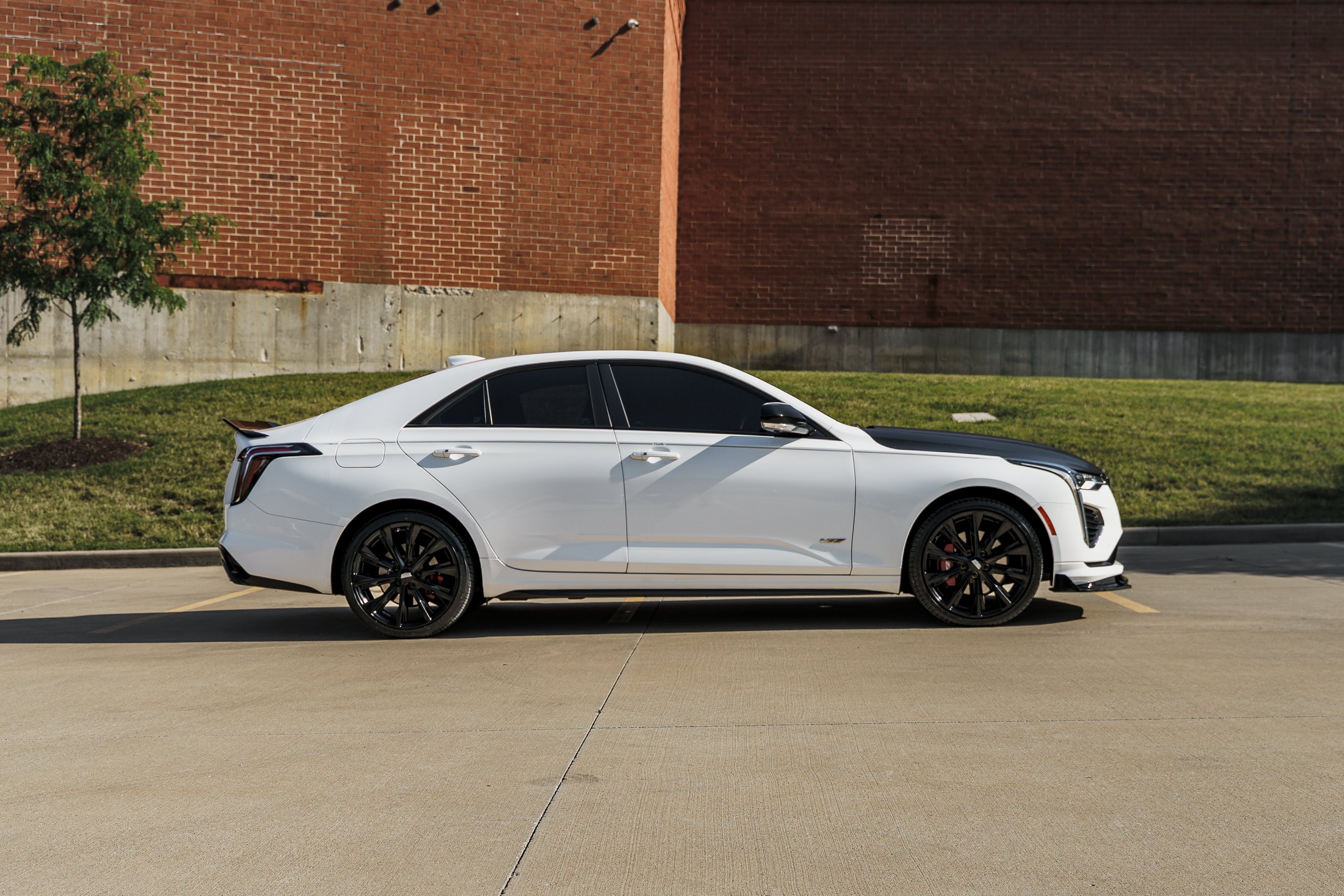 Used 2022 Summit White Cadillac VSERIES image 3