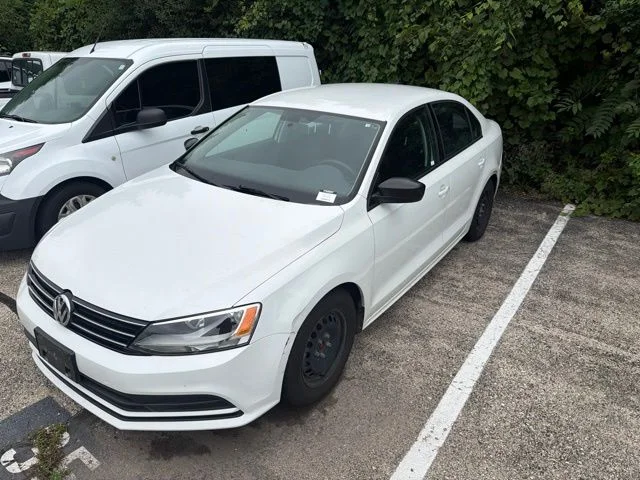 Used 2016 White Volkswagen 1.4T S image 19