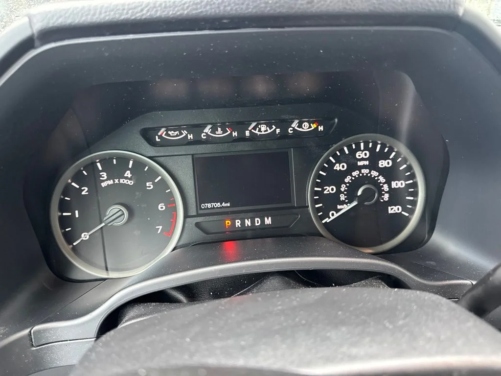 Used 2020 Blue Ford XLT image 7