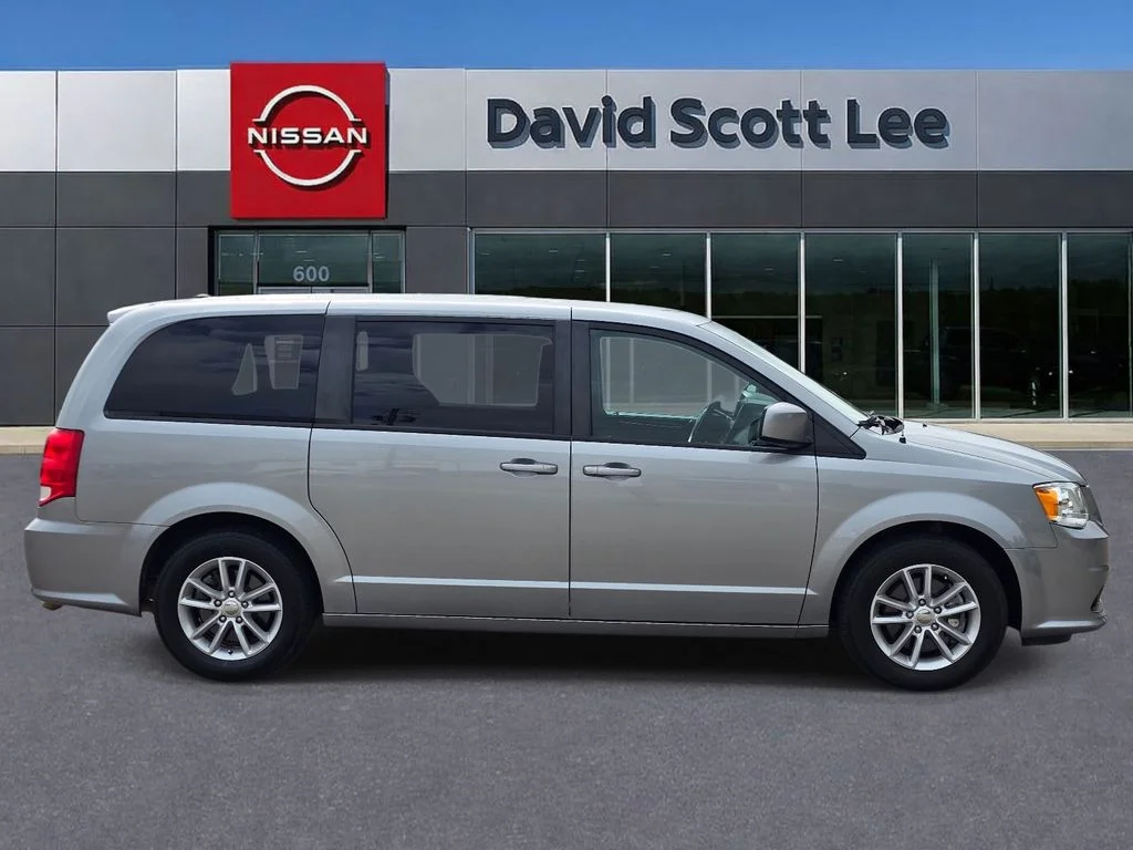 Used 2020 Silver Dodge SE Plus image 5