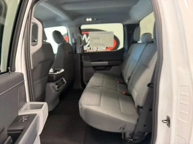 New 2026 Oxford White Ford XLT image 30