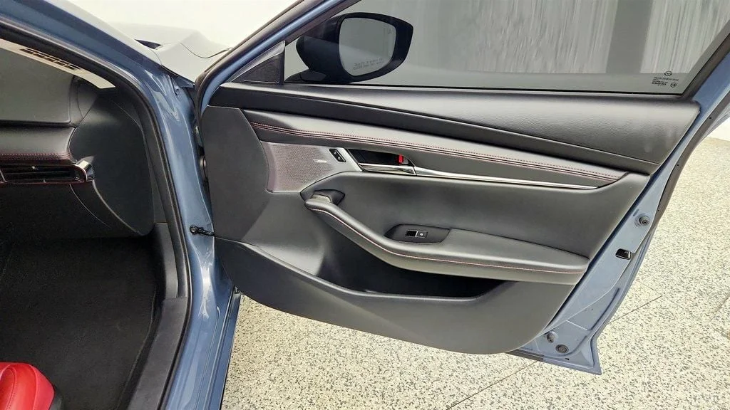 Used 2023 Polymetal Gray Metallic Mazda 2.5 S Carbon Edition FWD image 25