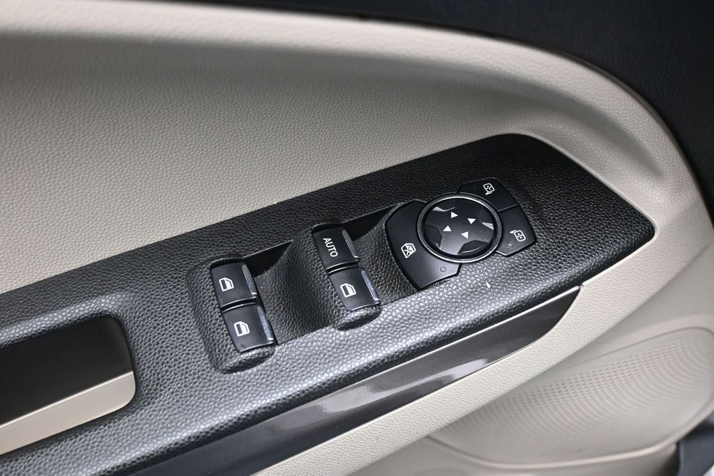 Certified Used 2019 White Ford SE image 13