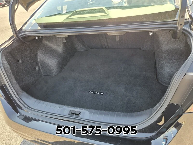 Used 2025 Super Black NISSAN SV FWD image 15
