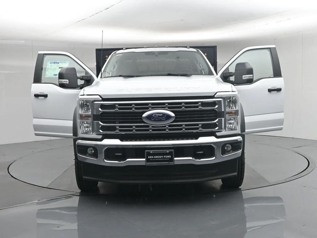 New 2025 White Ford XLT image 27