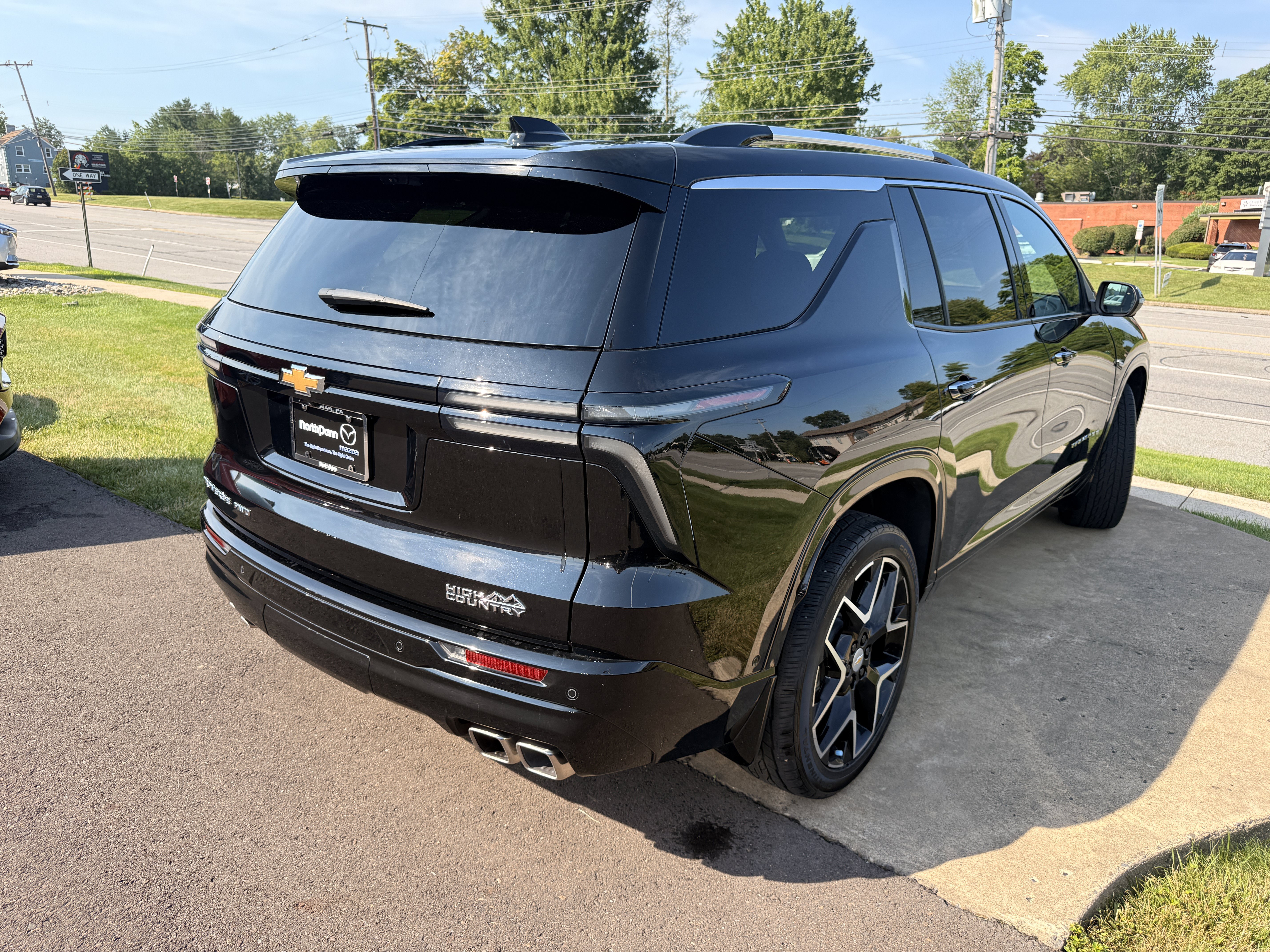 Used 2025 Mosaic Black Metallic Chevrolet AWD High Country image 15