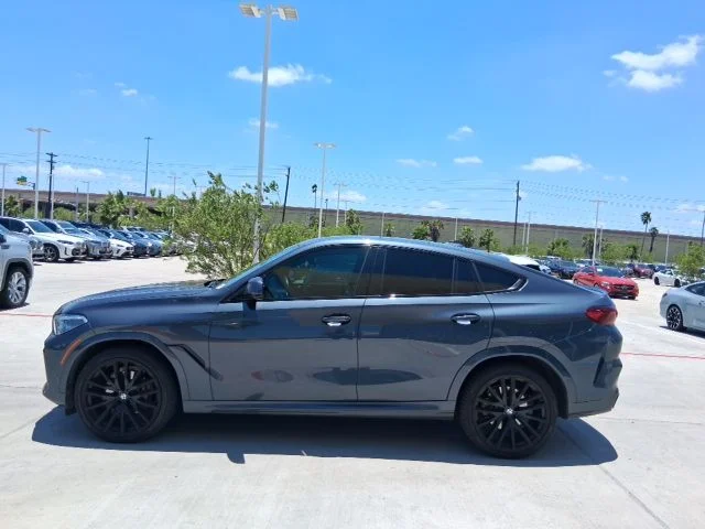 Used 2022 Gray BMW xDrive40i image 3